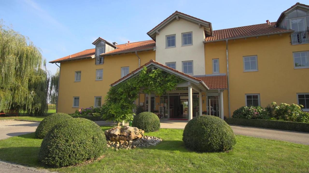 Landhotel Larenzen Kirchham Exteriör bild