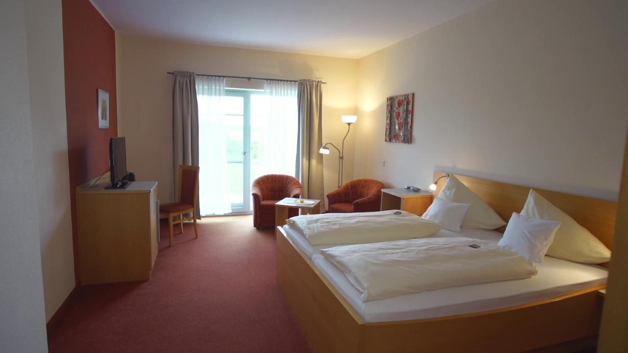 Landhotel Larenzen Kirchham Exteriör bild