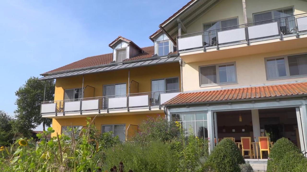 Landhotel Larenzen Kirchham Exteriör bild